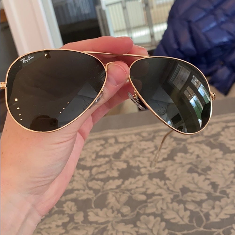 Ray-Ban Aviators - Picture 6 of 7